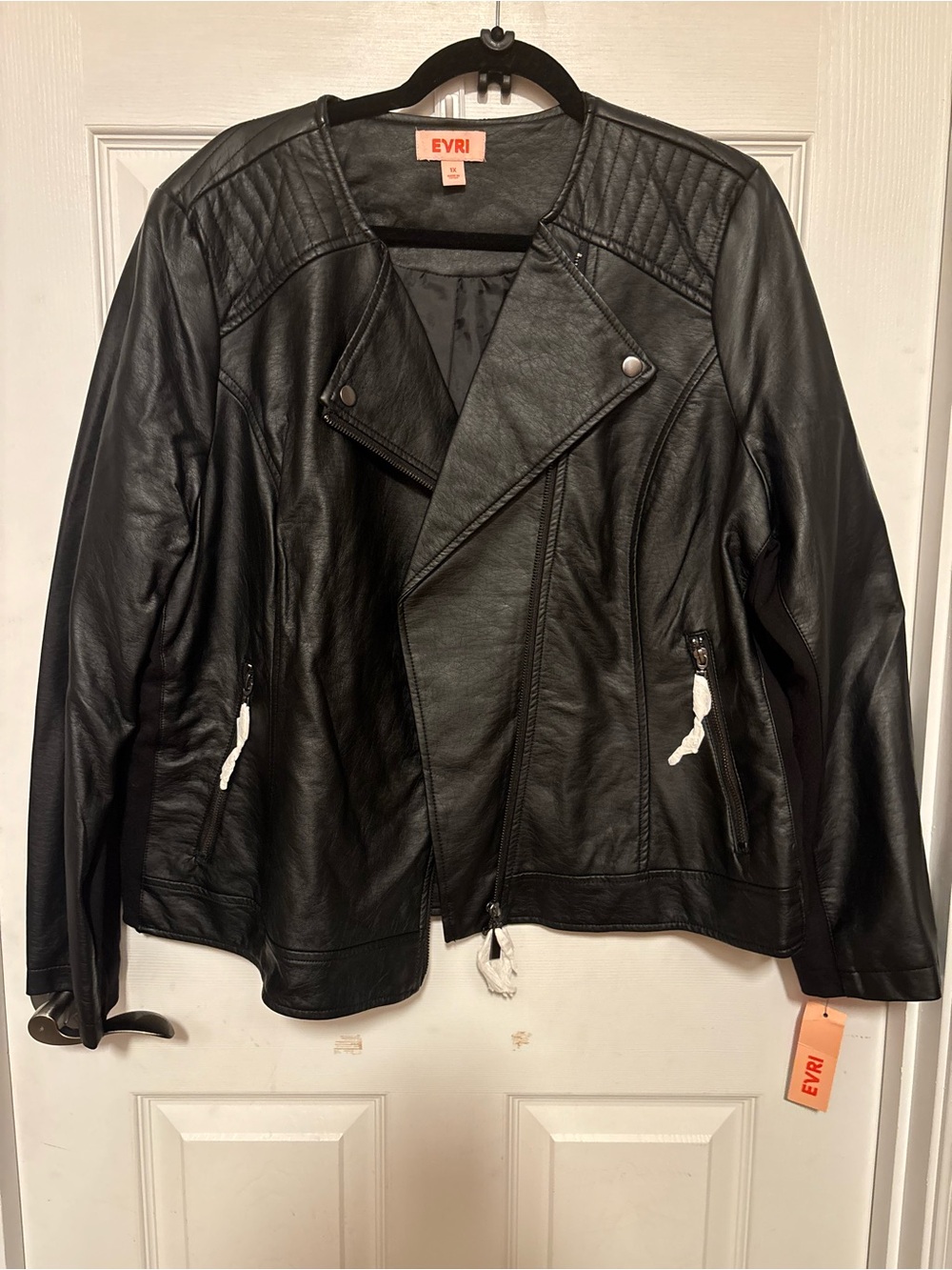 NWT EVRI 1X Black Zip Up Moto Jacket with stretch panels in arms sides KOHLS